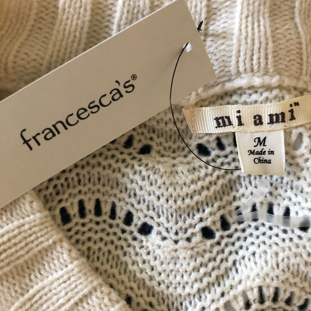 ❄️Francesca’s Sweater❄️ - Picture 4 of 6